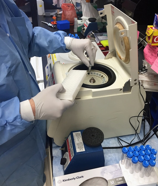Gel Centrifuge: Principles, Uses, and Maintenance in Microbiology Labs